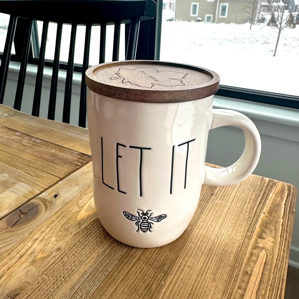 Rae Dunn Let It [bee] mug with lid